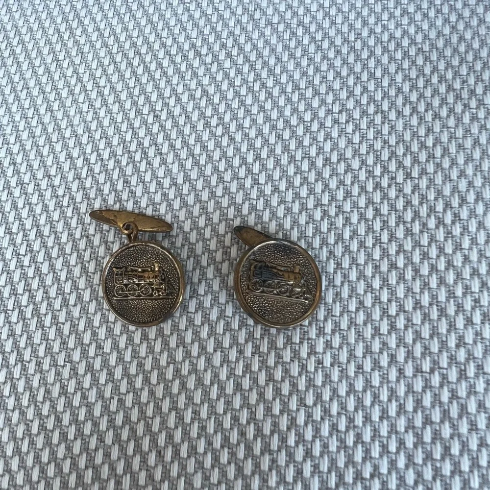 Vintage Train Motif Gold-Tone Cufflinks - Men's Accessory